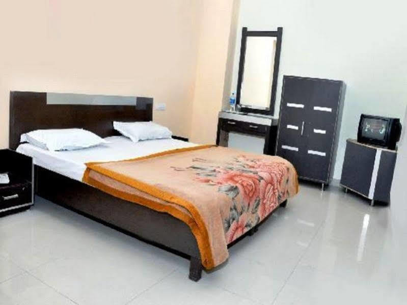 Sukhman International Hotel Near Amritsar Railway Station Екстериор снимка